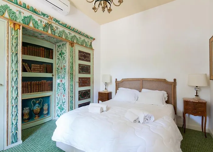 Chateau Des Anglais - Five Stars Holiday House